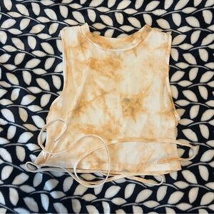 Tie-Dye Sleeveless Crop Top